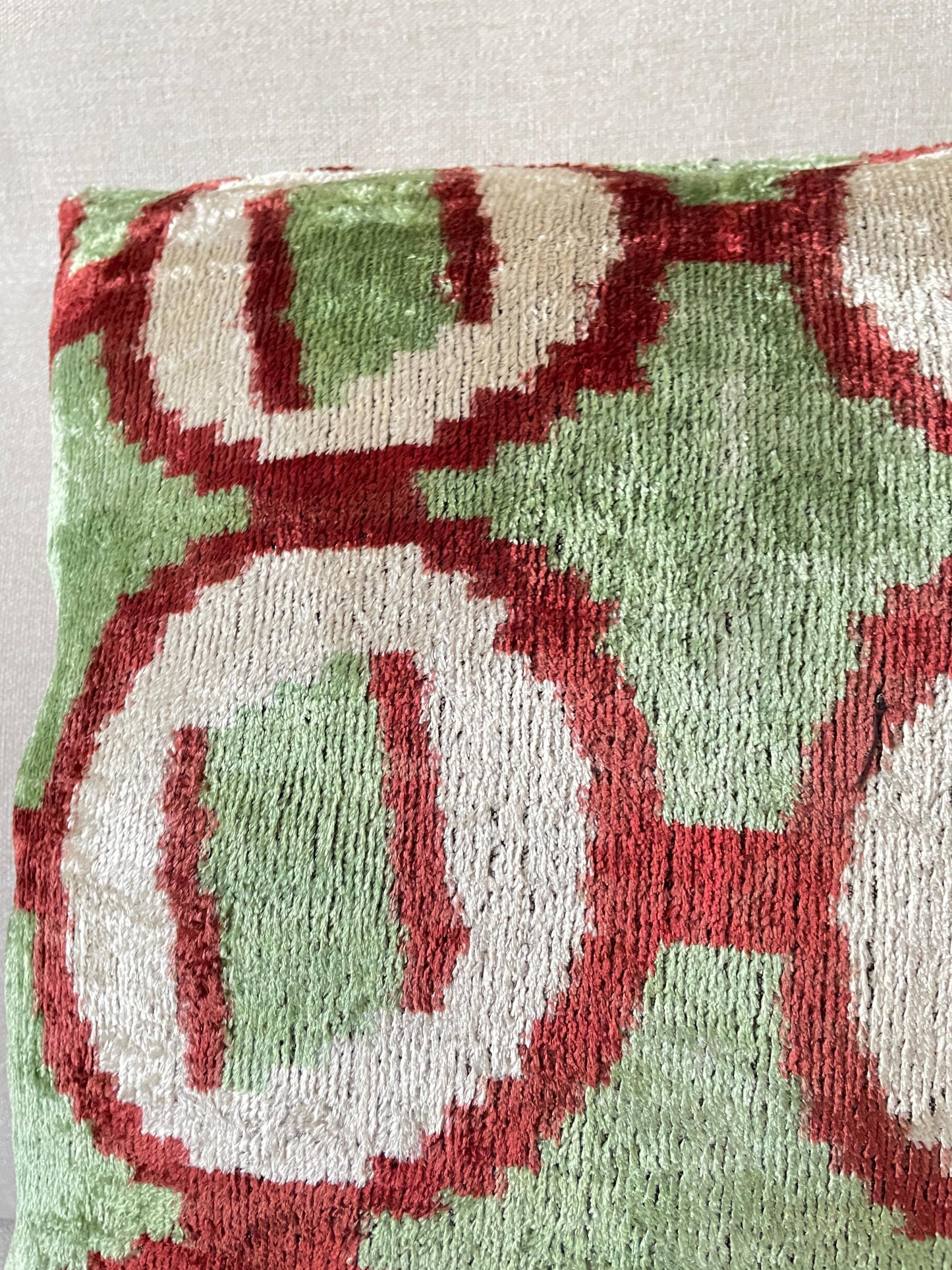 Ikat Velvet silk cushion 40x40cm.