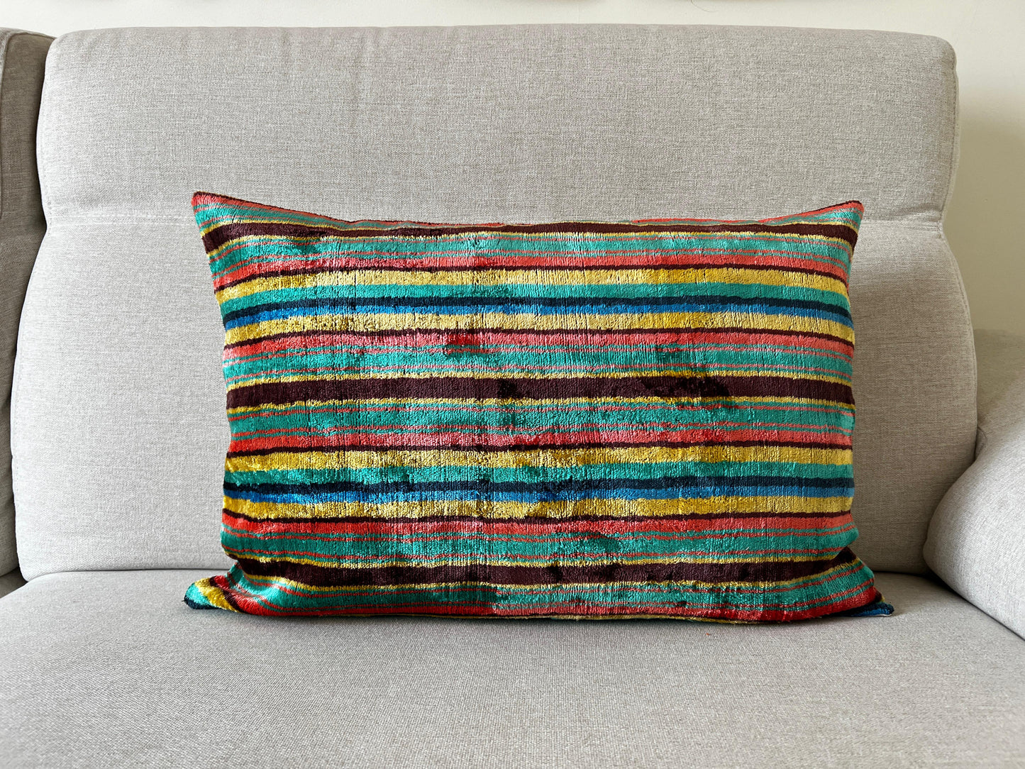 Ikat velvet cushion Hand made (40x60cm)