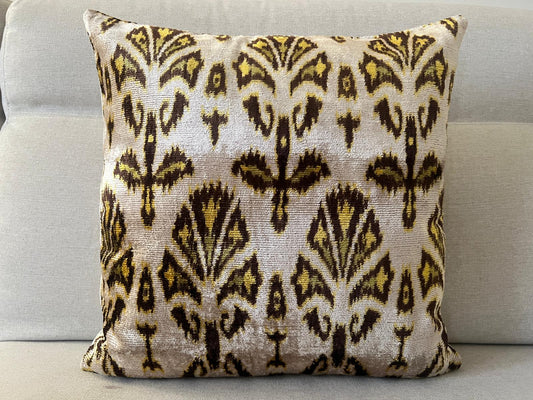 Ikat Velvet silk cushion 50x50cm.