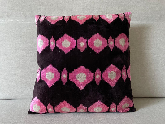 Ikat Velvet silk cushion 40x40cm.