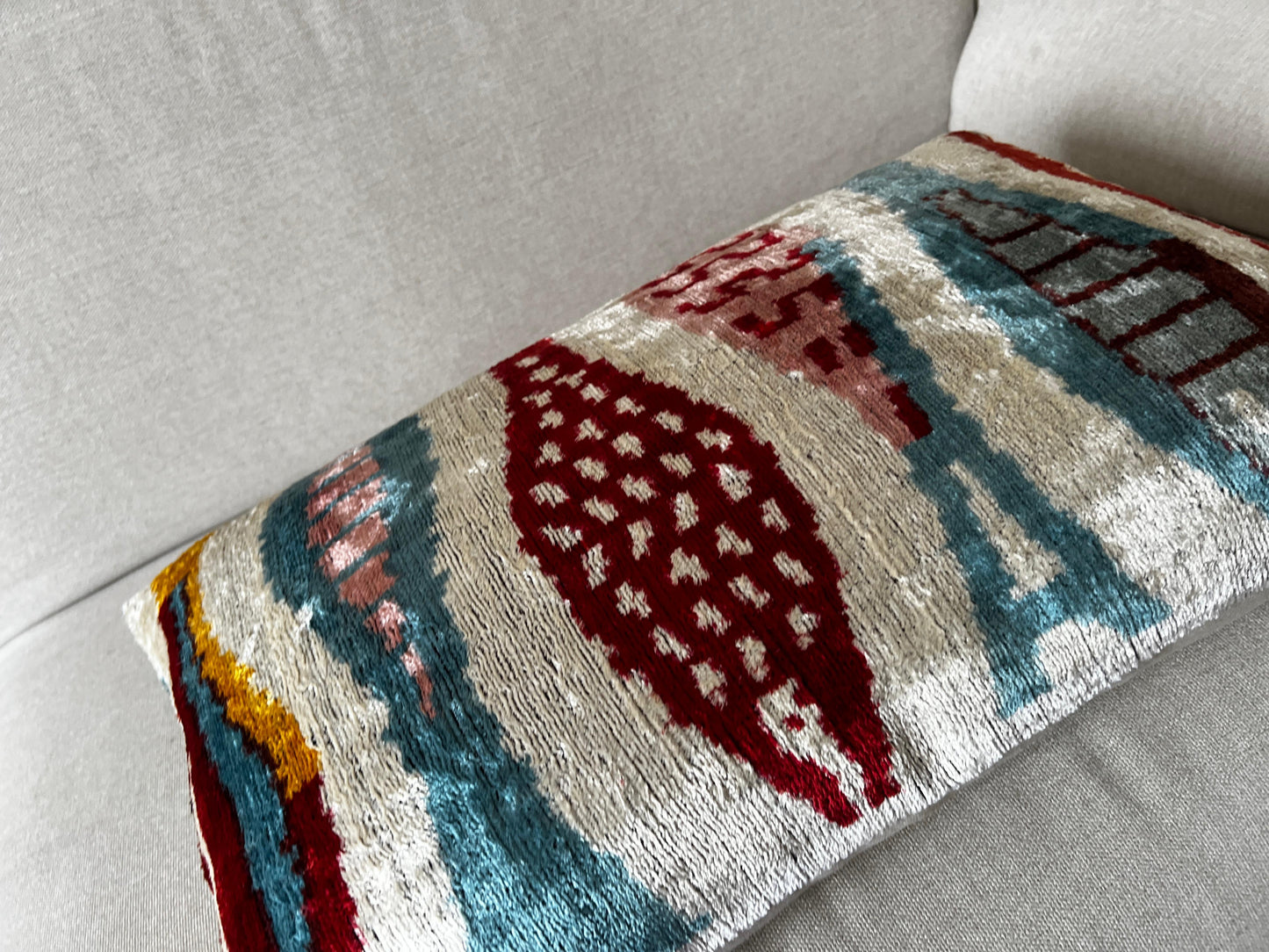 Ikat velvet cushion Hand made (40x60cm)