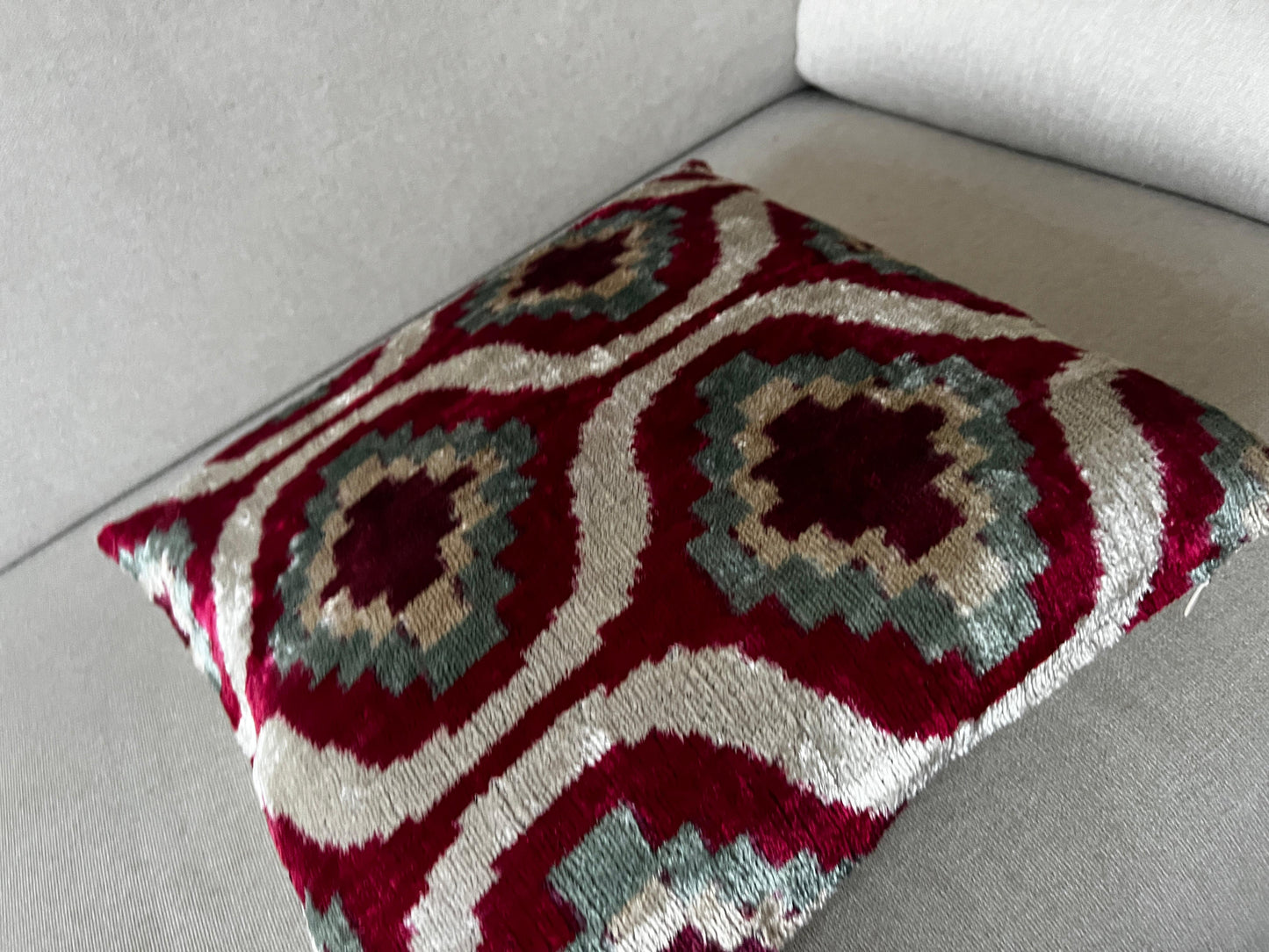 Ikat Velvet silk cushion 40x40cm.