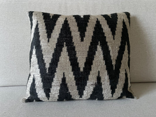 Ikat Velvet silk cushion 40x40cm.