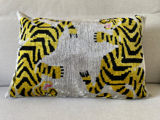 Ikat velvet cushion Hand made (40x60cm)