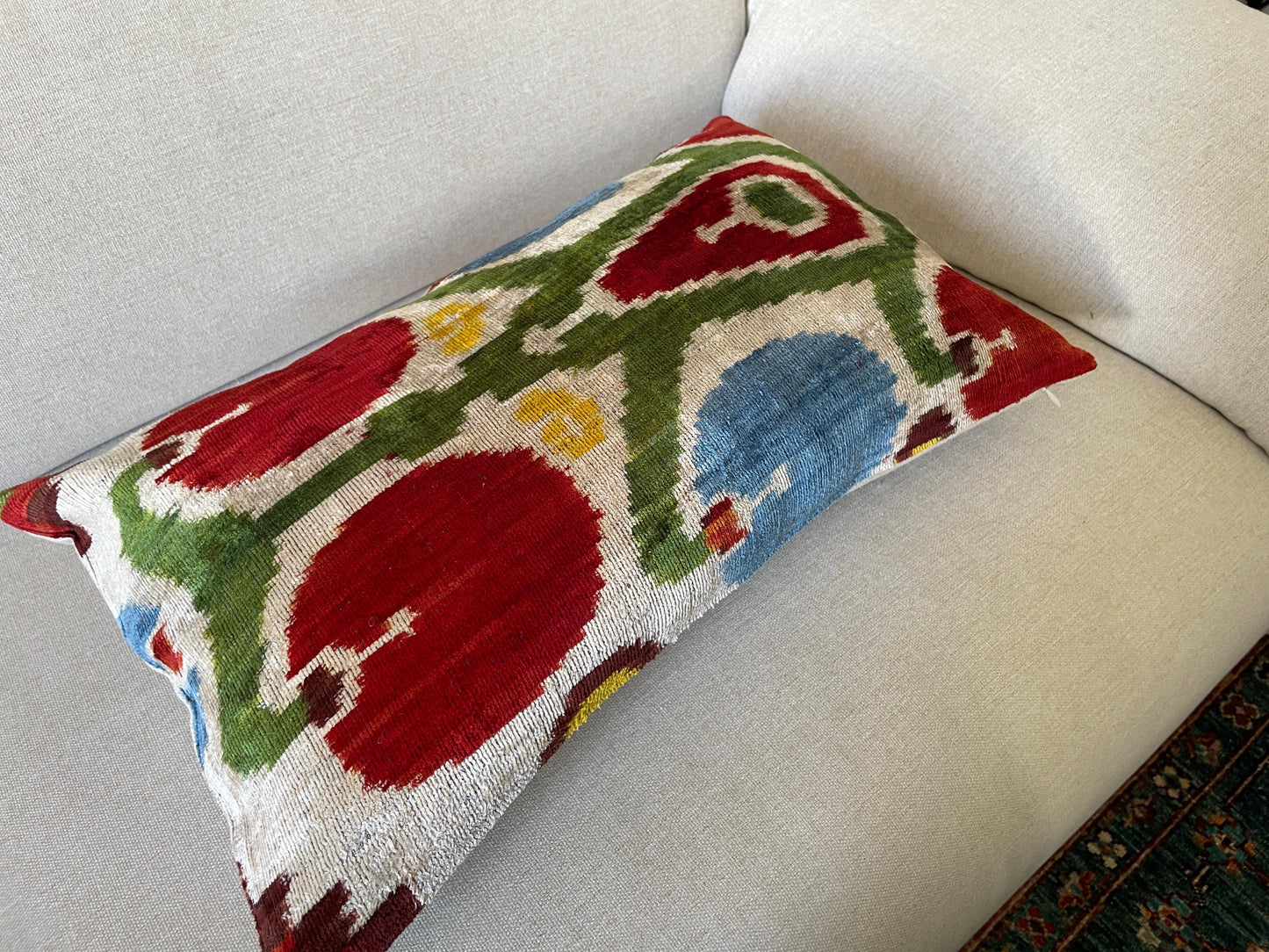 Ikat velvet cushion Hand made (40x60cm)