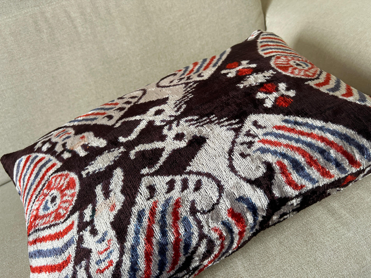 Ikat velvet cushion Hand made (40x60cm)