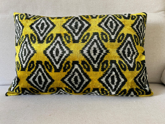 Ikat velvet cushion Hand made (40x60cm)