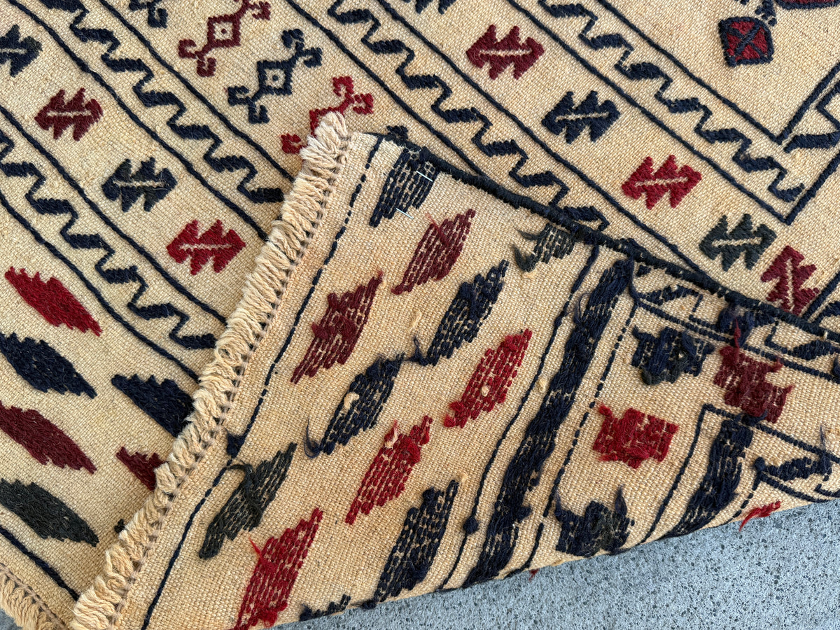 Vintage kilim 190x120cm