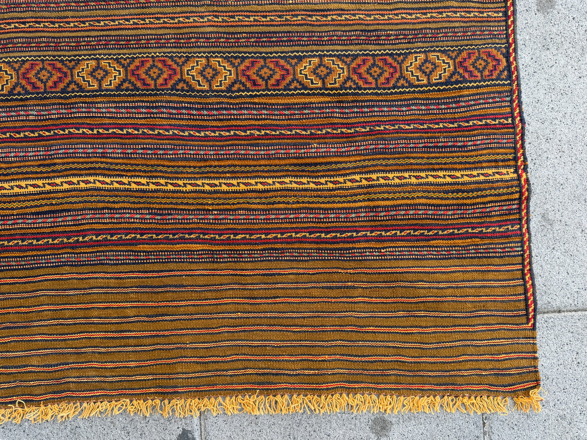 Vintage kilim 290 x 190cm