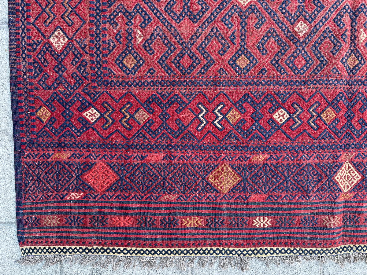 Vintage kilim 280 x 201cm