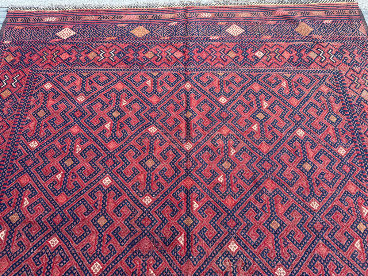 Vintage kilim 280 x 201cm