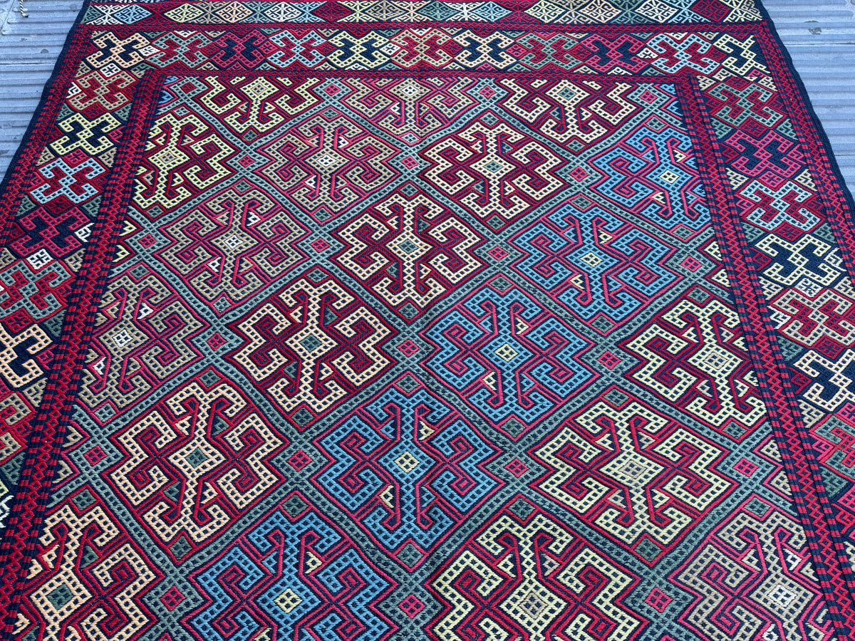 Vintage kilim 300 x 195cm
