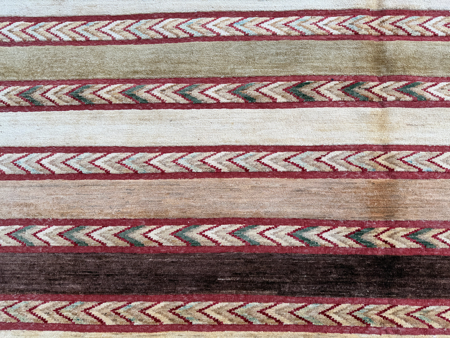 Oriental rug 281x220cm