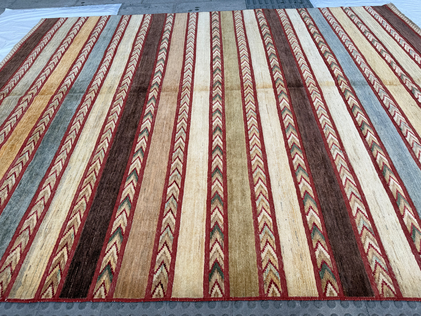 Oriental rug 281x220cm