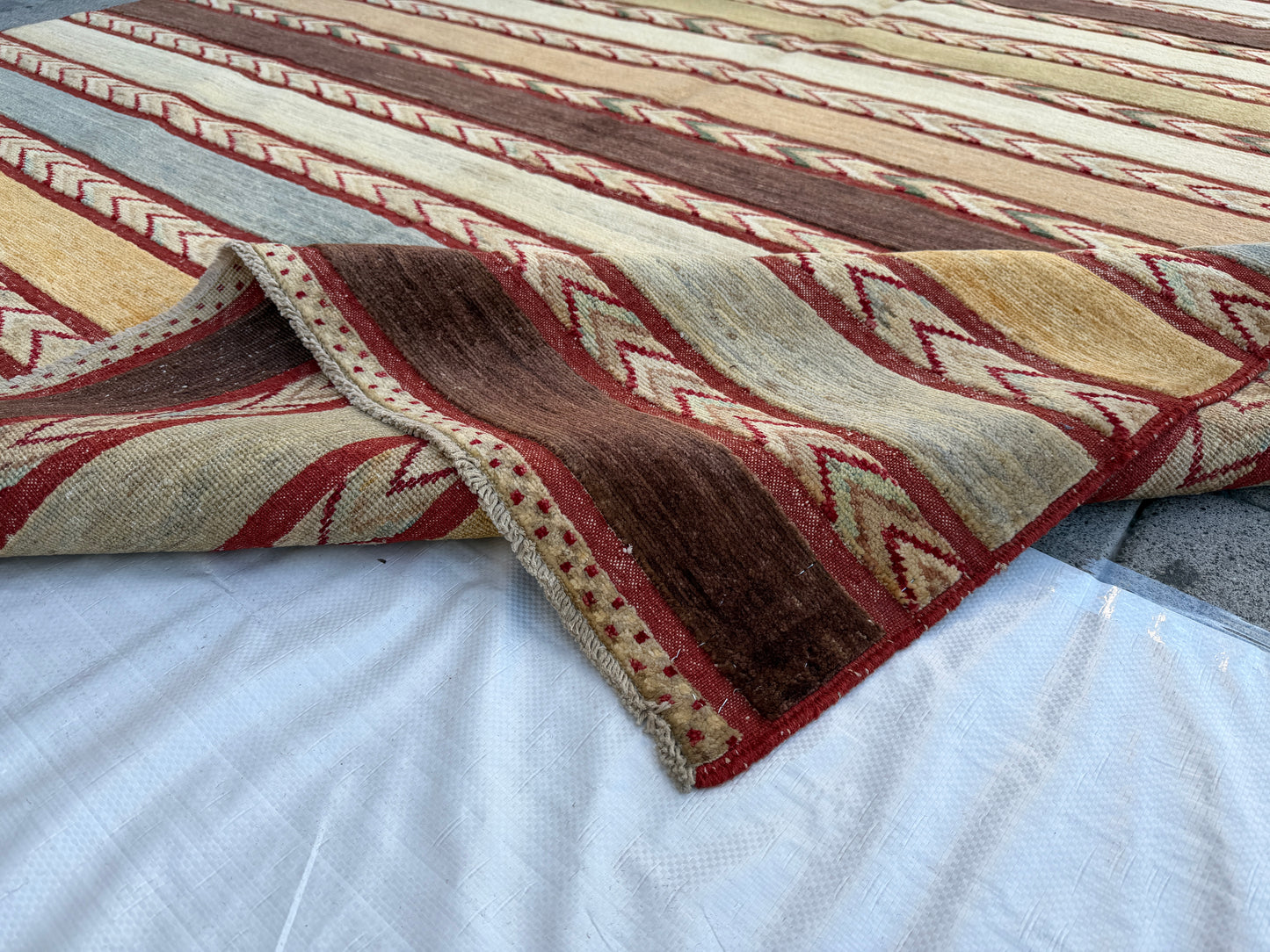 Oriental rug 281x220cm