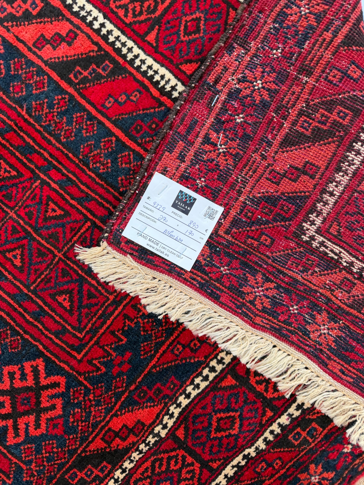 Oriental rug 270x170cm