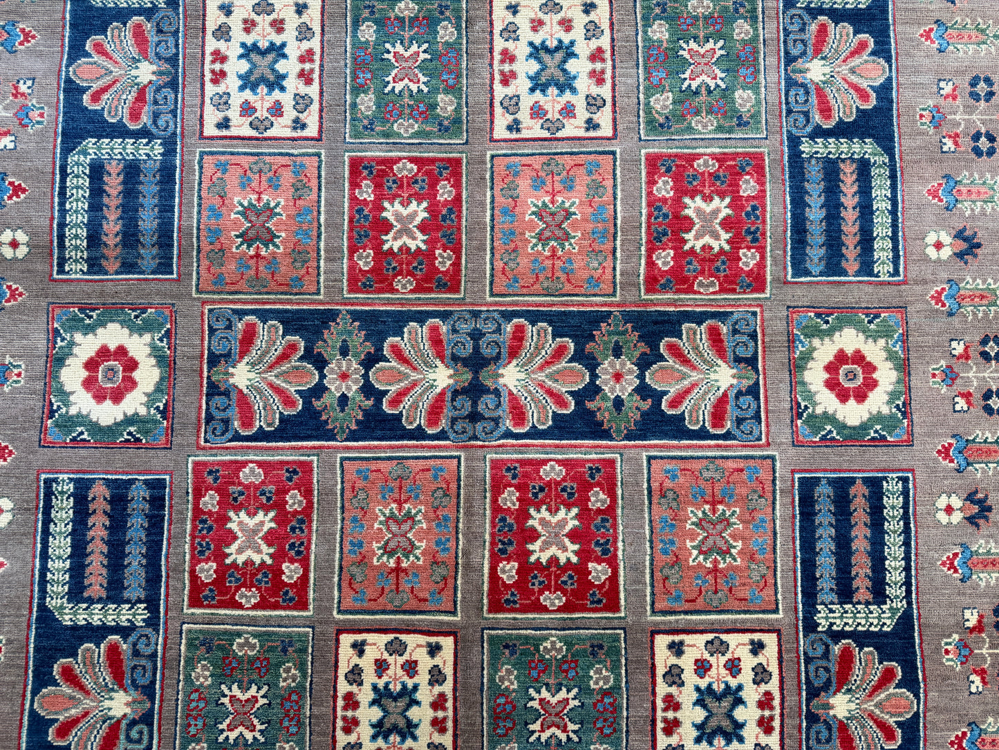 oriental rug 290x180cm