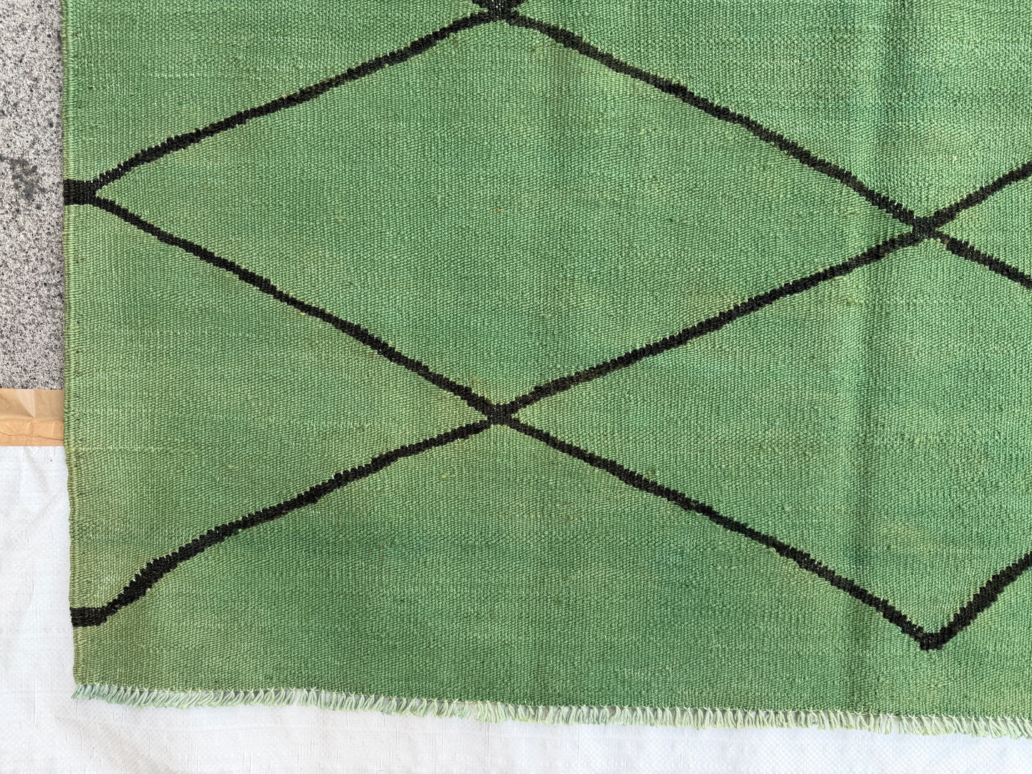 Modern kilim 180x125cm