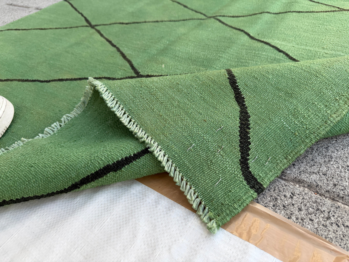Modern kilim 180x125cm