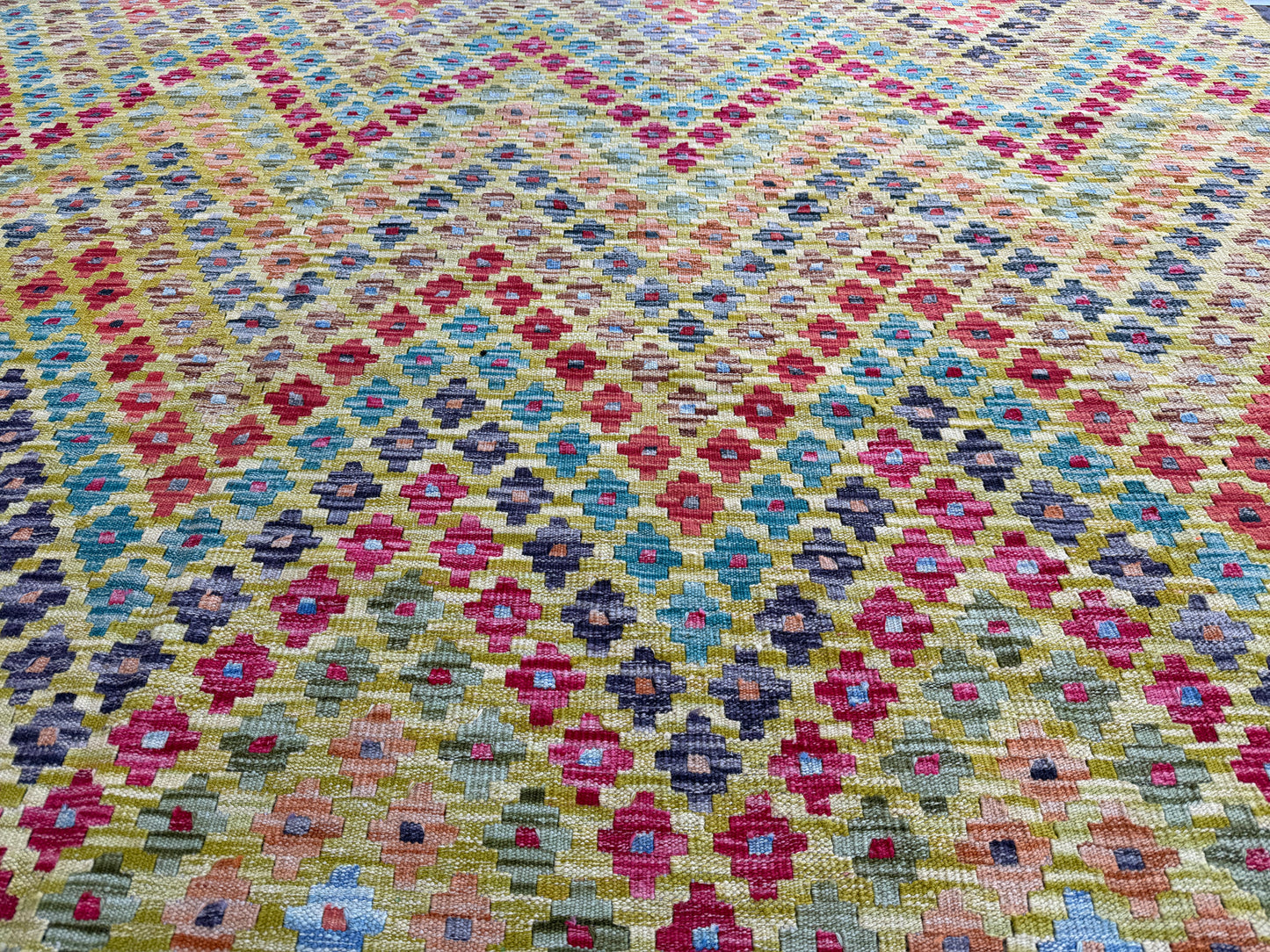 Maimana Kilim 300x282cm