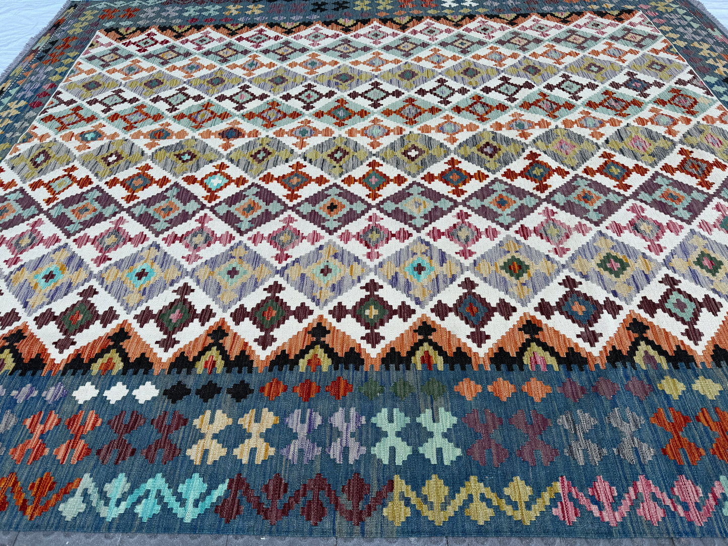 Maimana Kilim 300x255cm