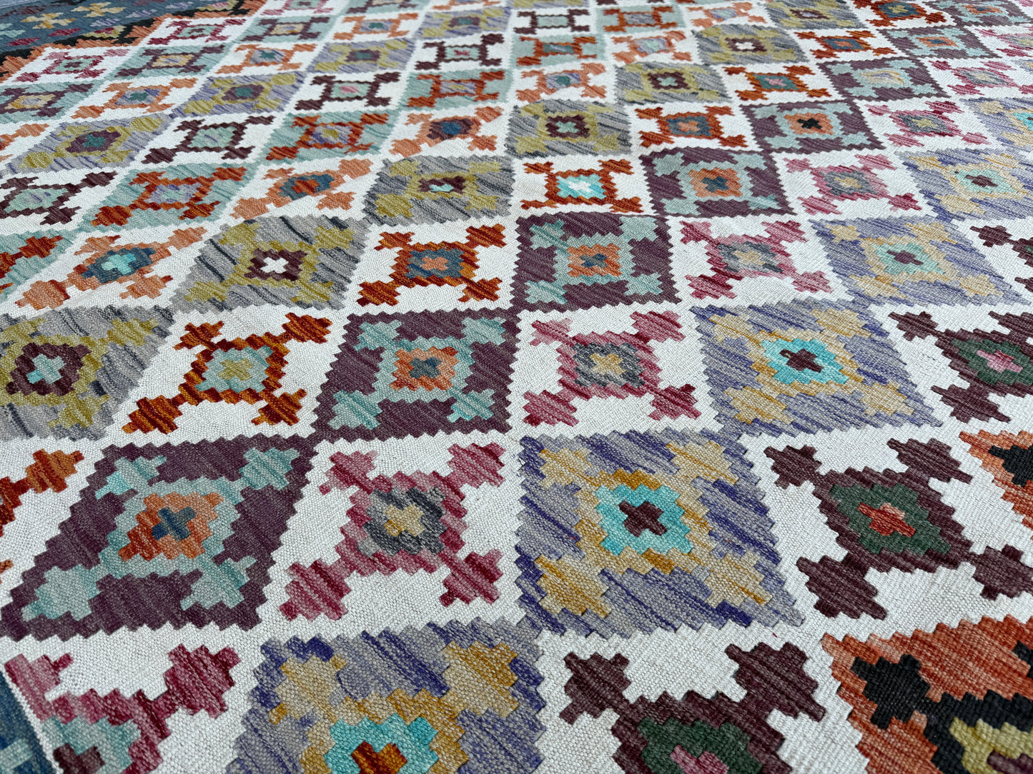 Maimana Kilim 300x255cm