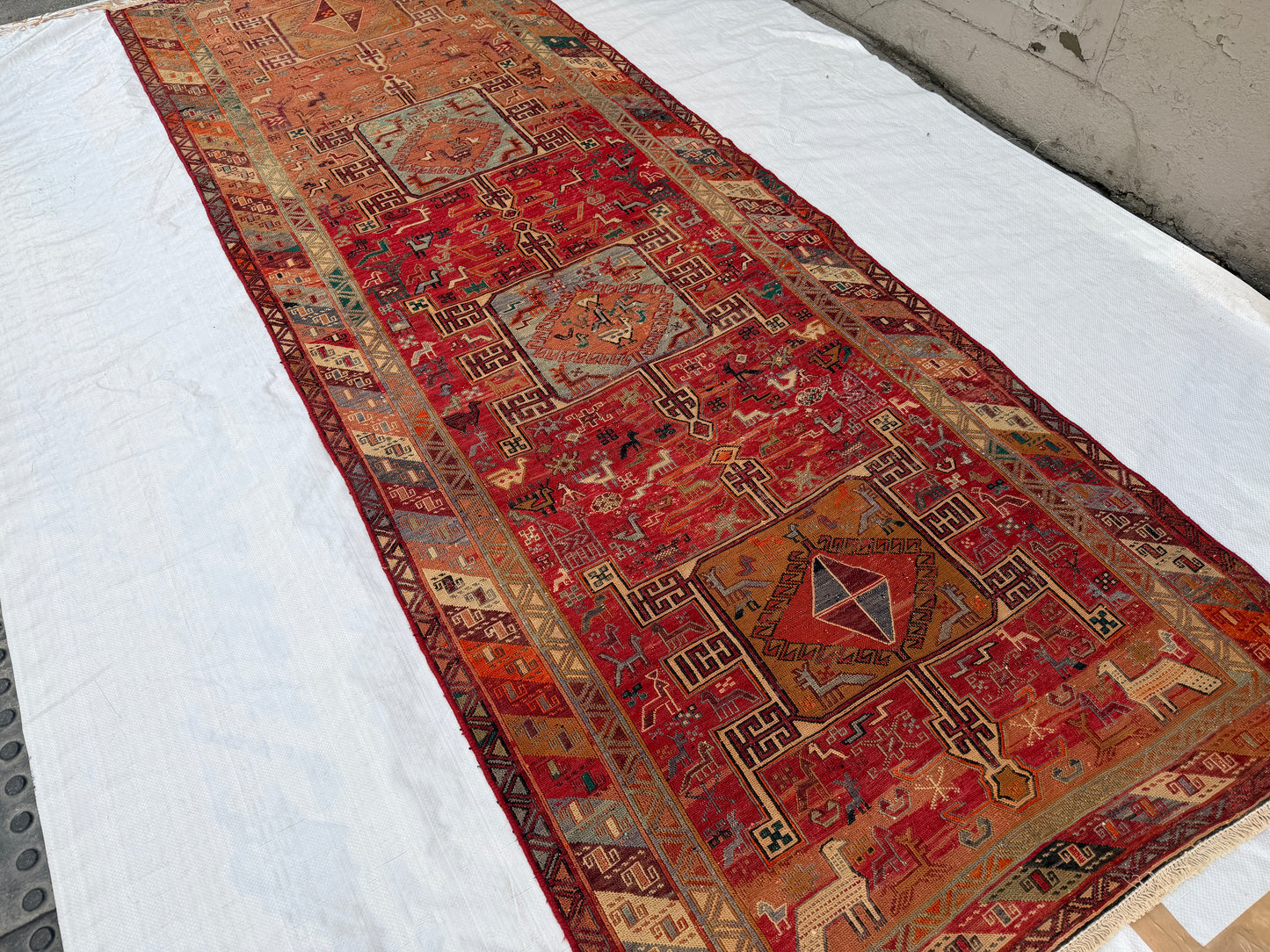 Vinatge kilim Runner (285x102cm)