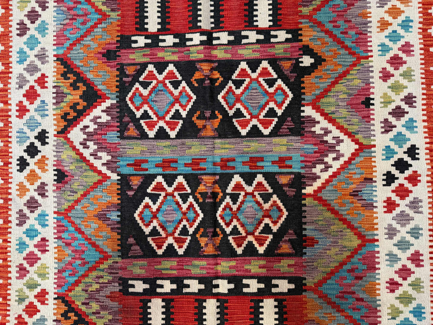 Classic Maimana Kilim 242x175cm