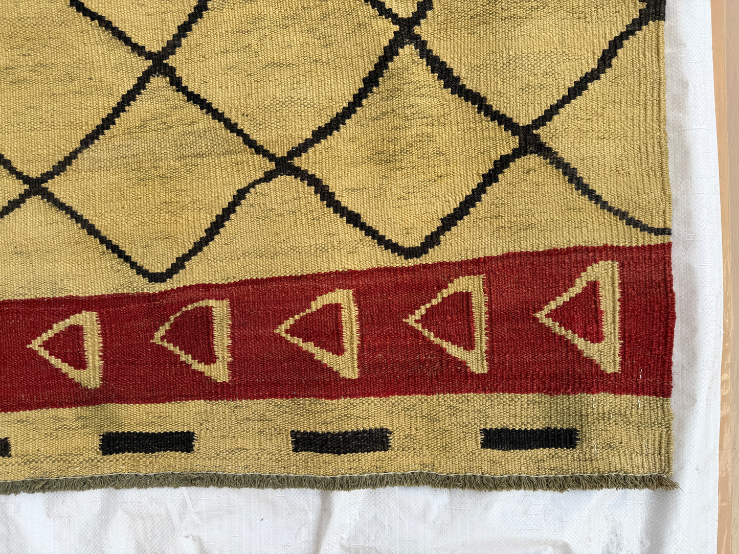 Contemporary design Kilim 242x186cm