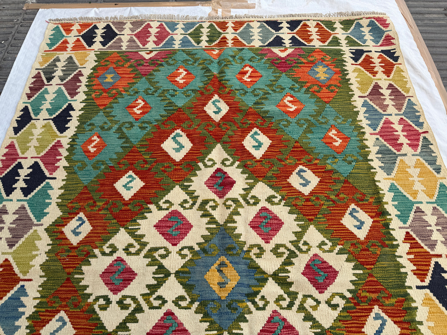 Classic Maimana Kilim 251x180cm
