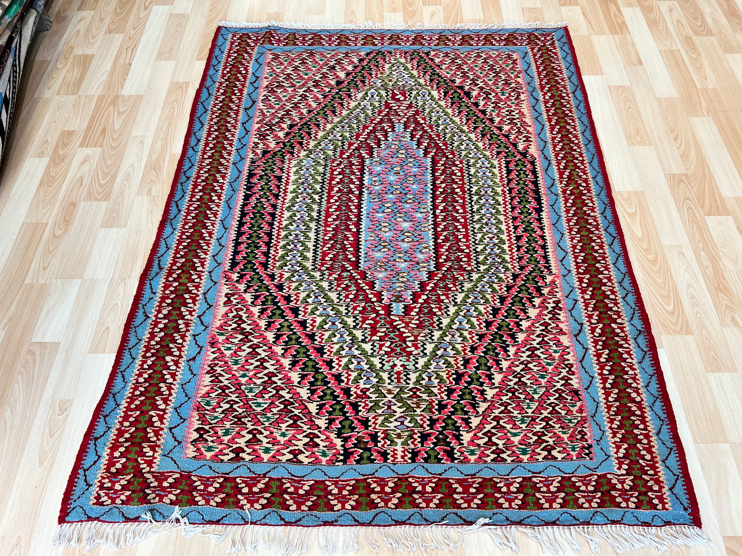 Seena kurdi kilim