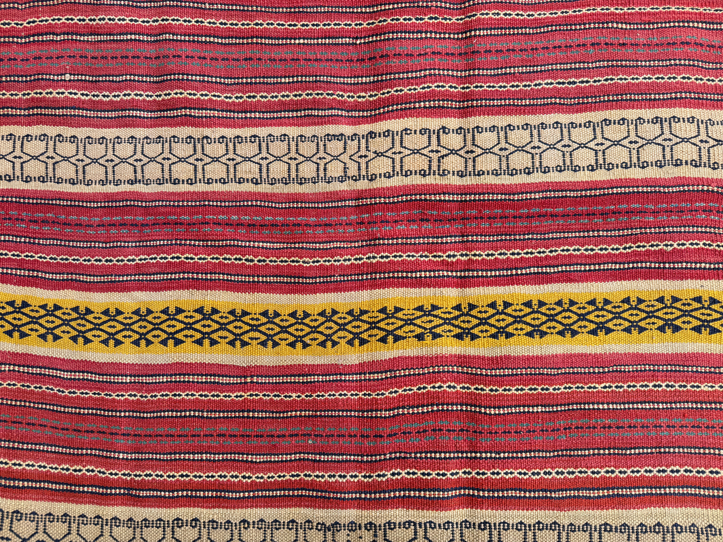 Vintage Kilim 202 x 155cm