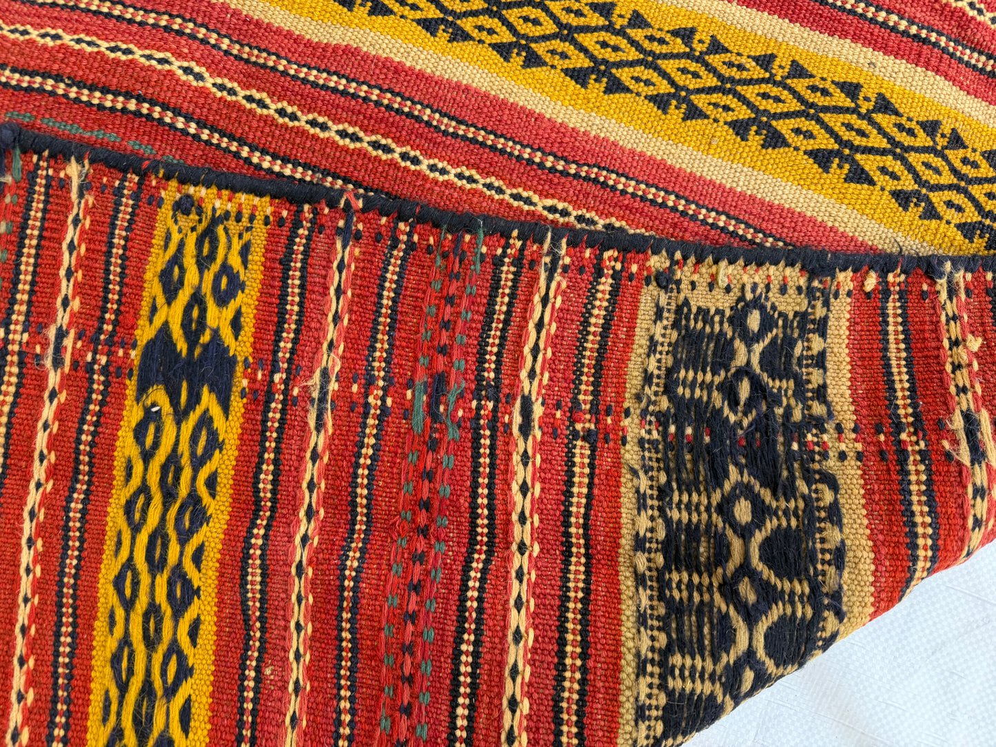 Vintage Kilim 202 x 155cm