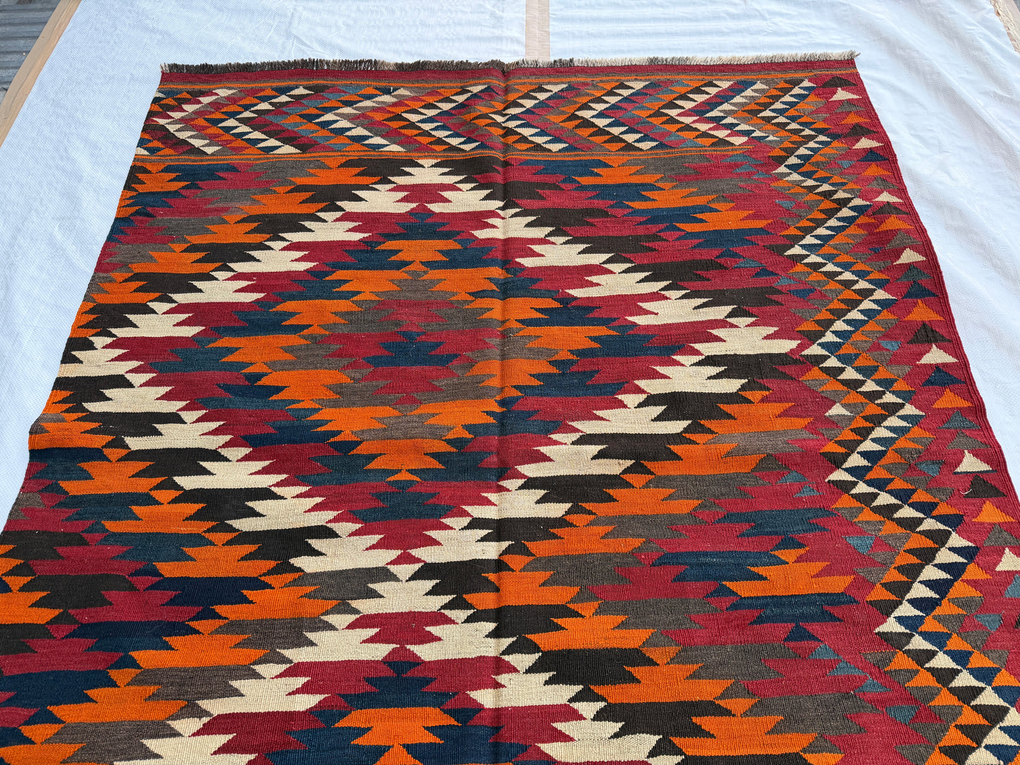 Vintage kilim. 166x132cm