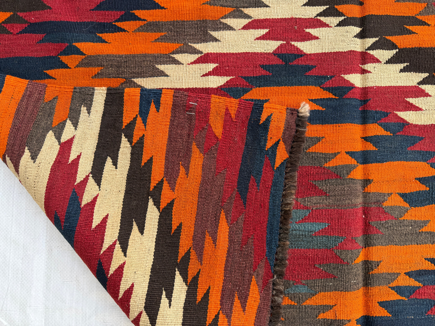 Vintage kilim. 166x132cm