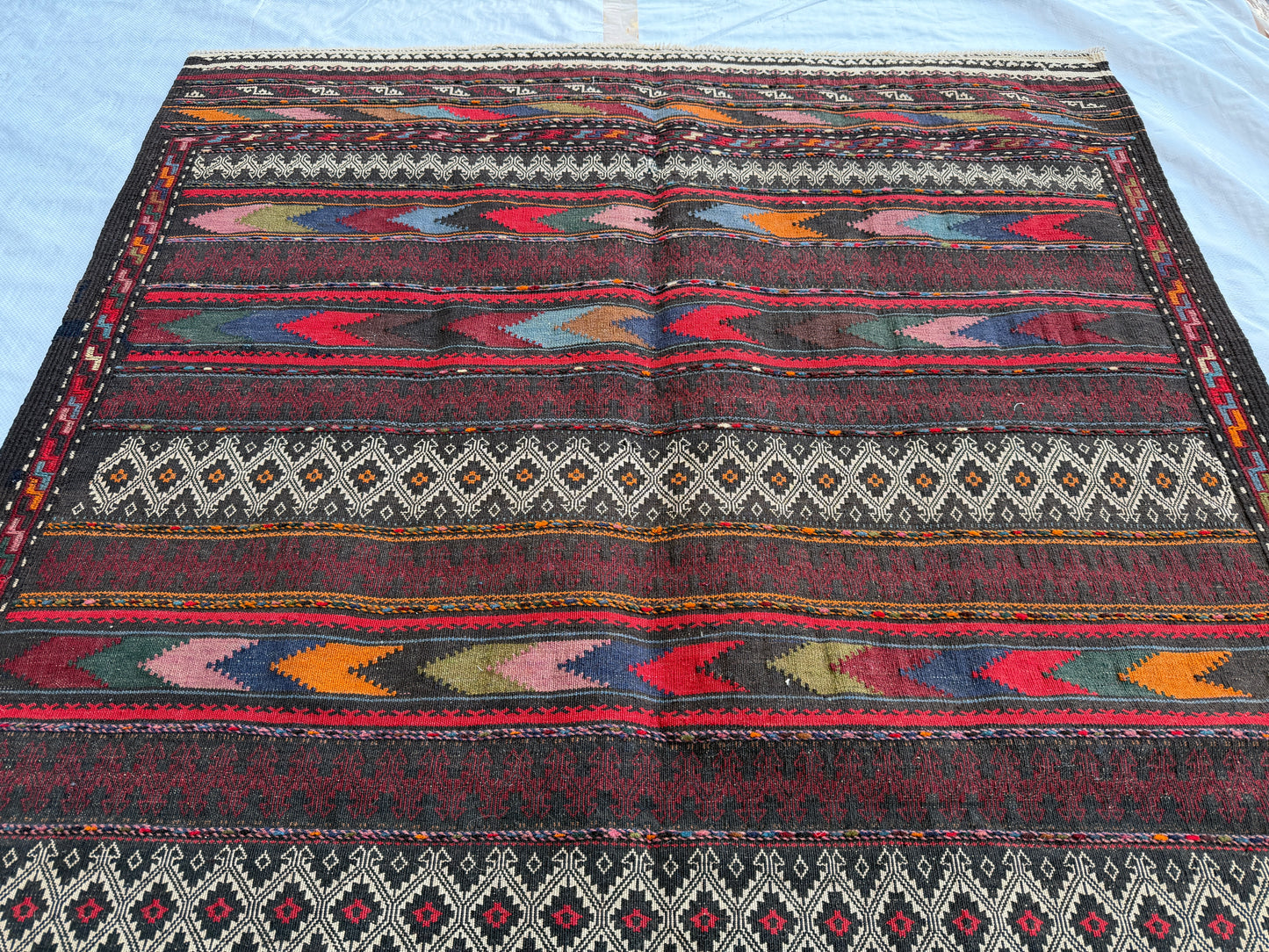 Vintage kilim 202x122cm