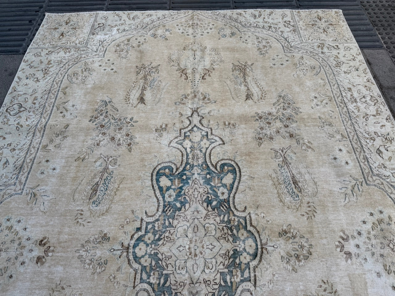 Overdyed Vintage rug 275x185cm