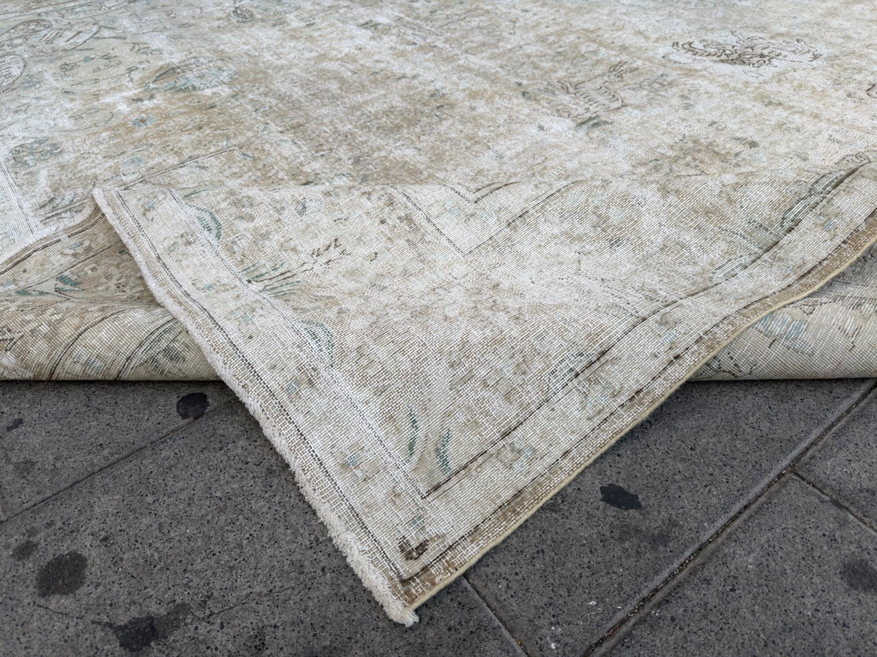 Overdyed Vintage Hand knotted Rug (400x290cm)