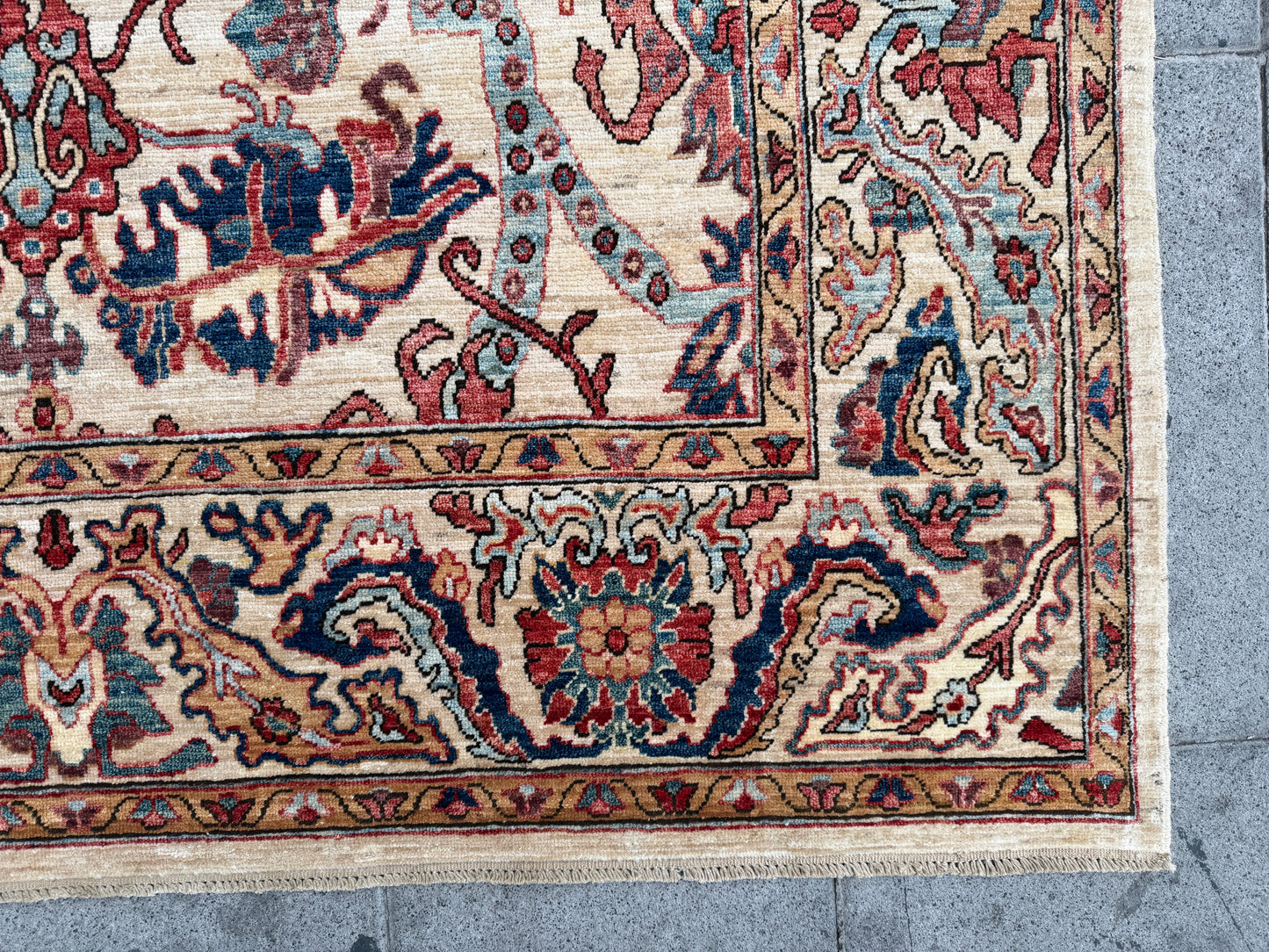Seljuk Oriental rug 260x191cm
