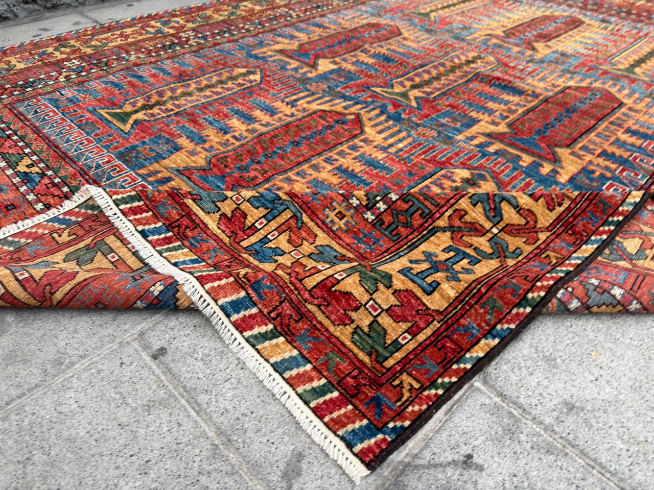 Saruki Oriental rug 290x220cm