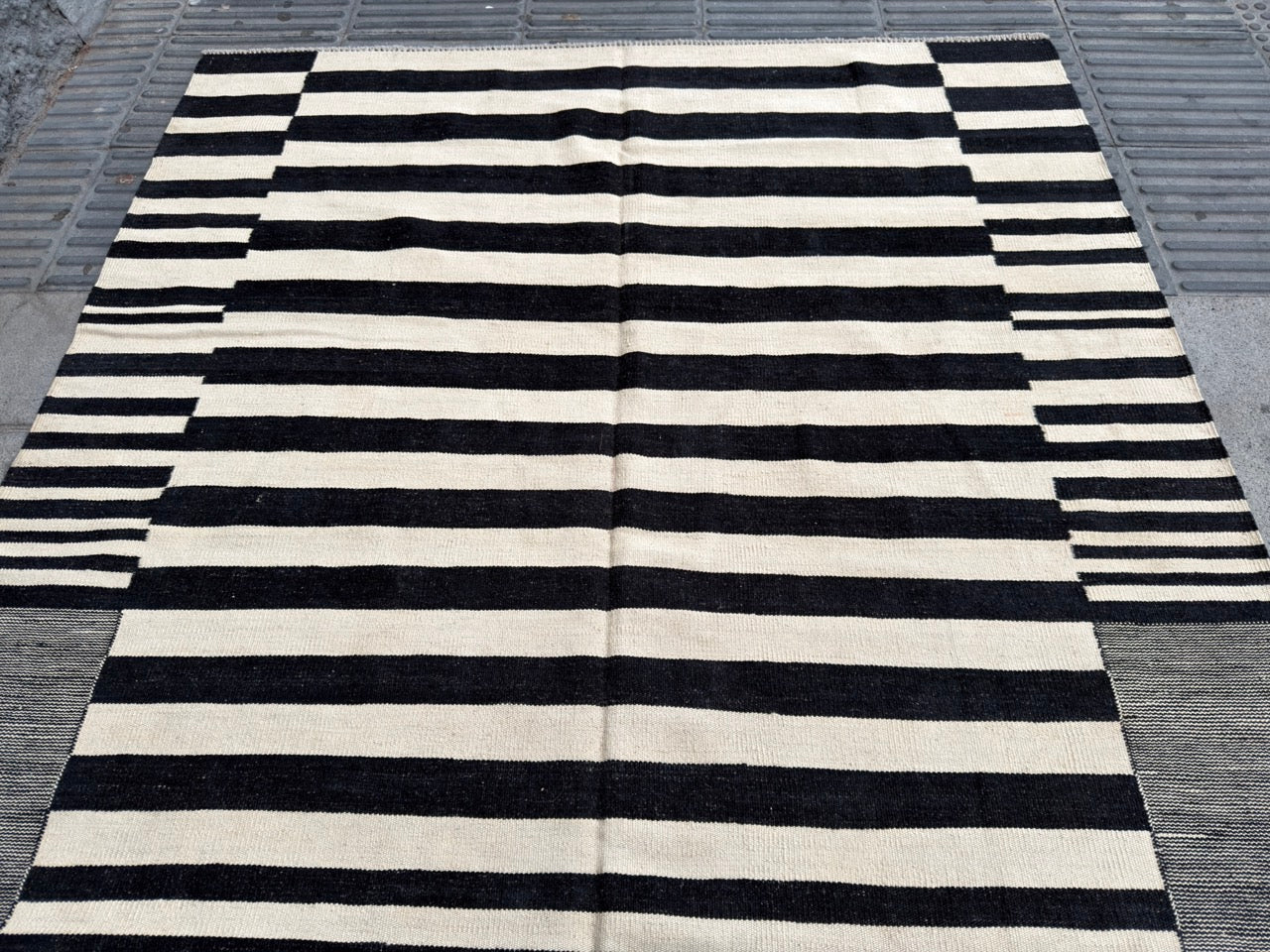 Modern Kilim 245x190cm