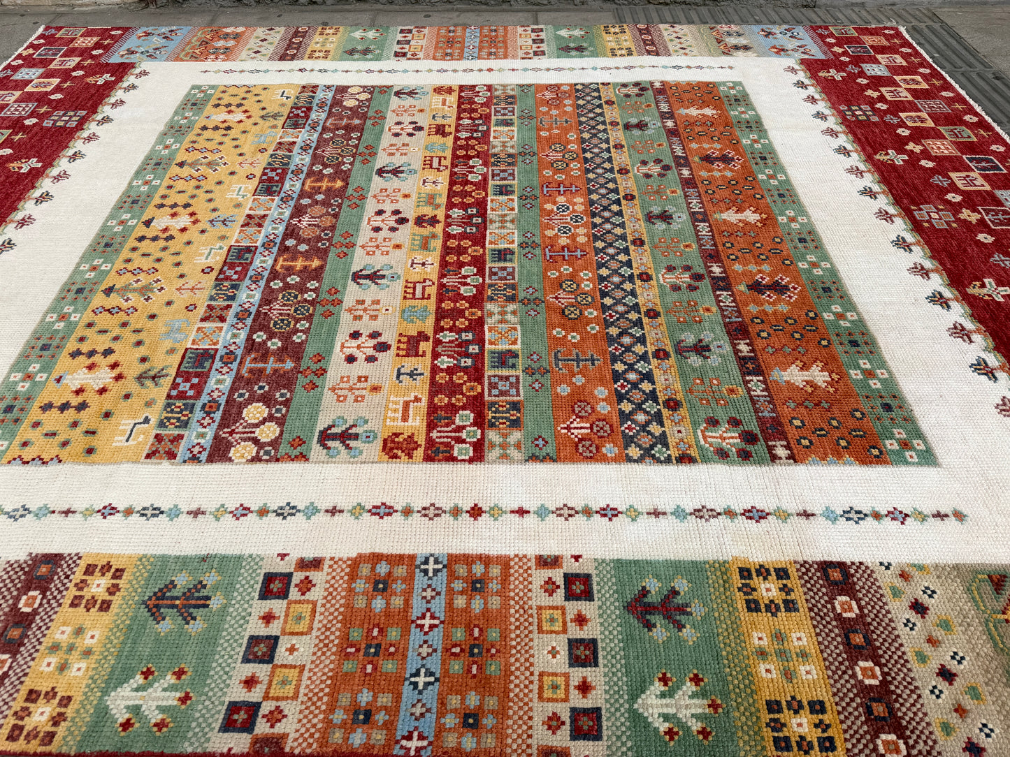 Berber Rug 307x242cm