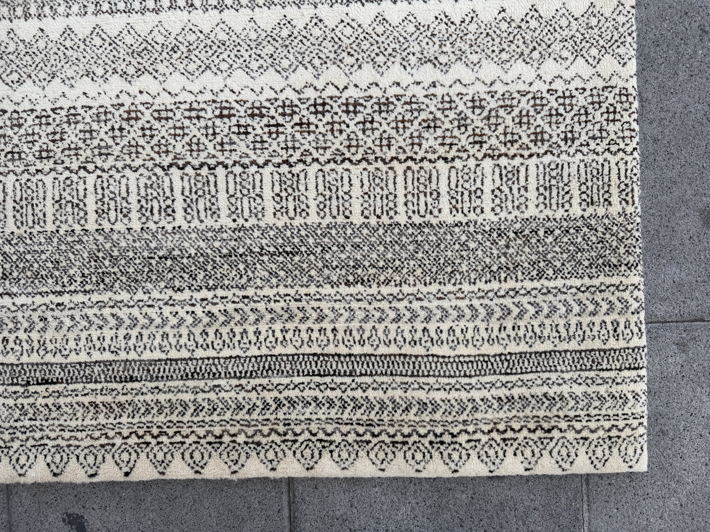 Berber rug 250x170cm