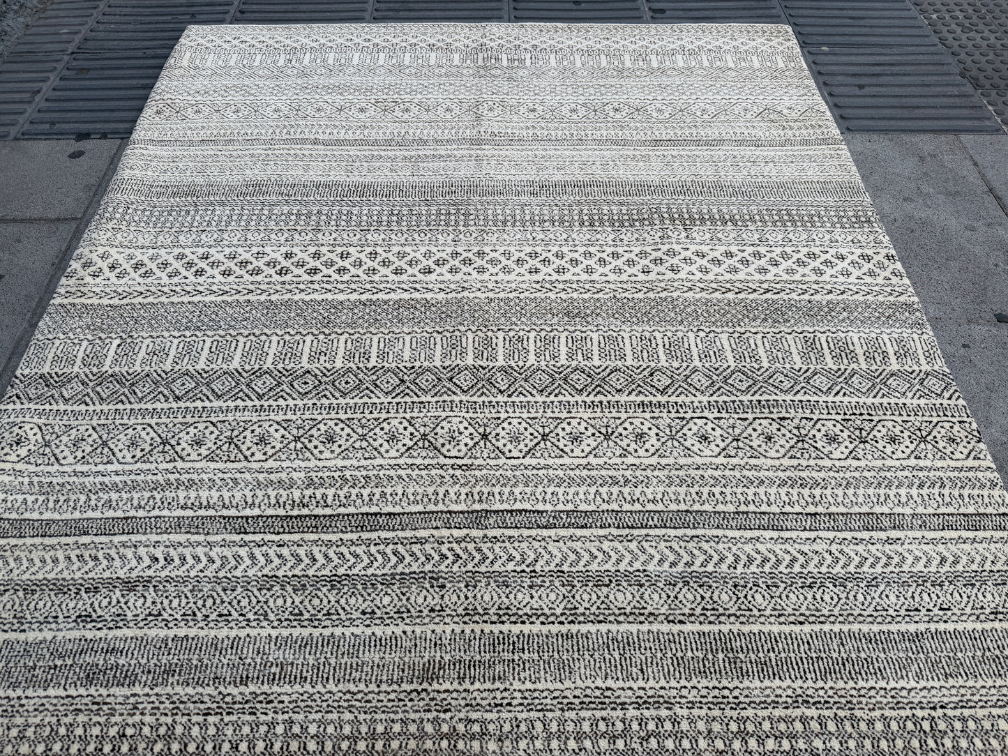 Berber rug 250x170cm