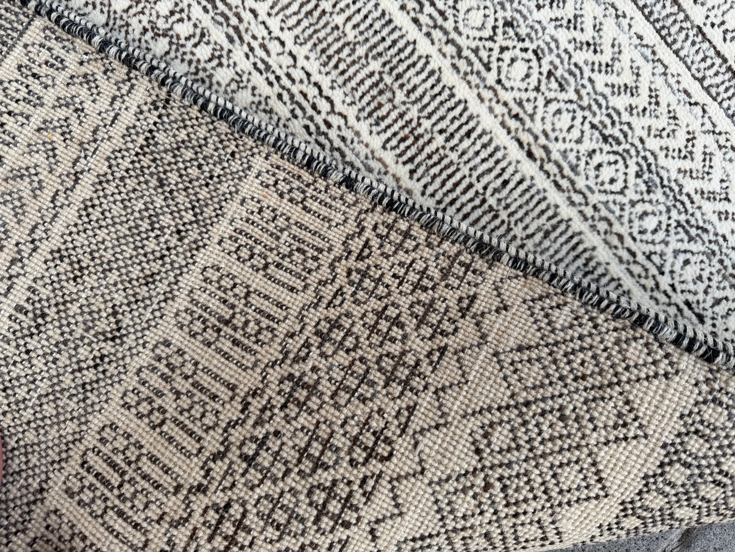 Berber rug 250x170cm