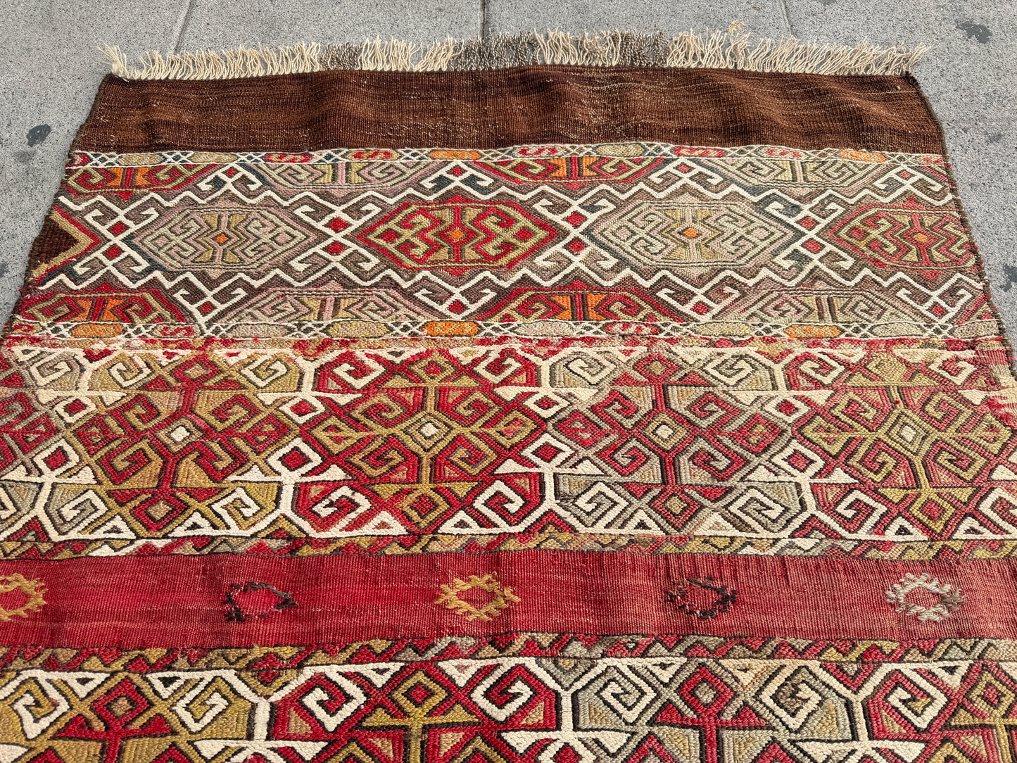 Vintage kilim 124x103cm