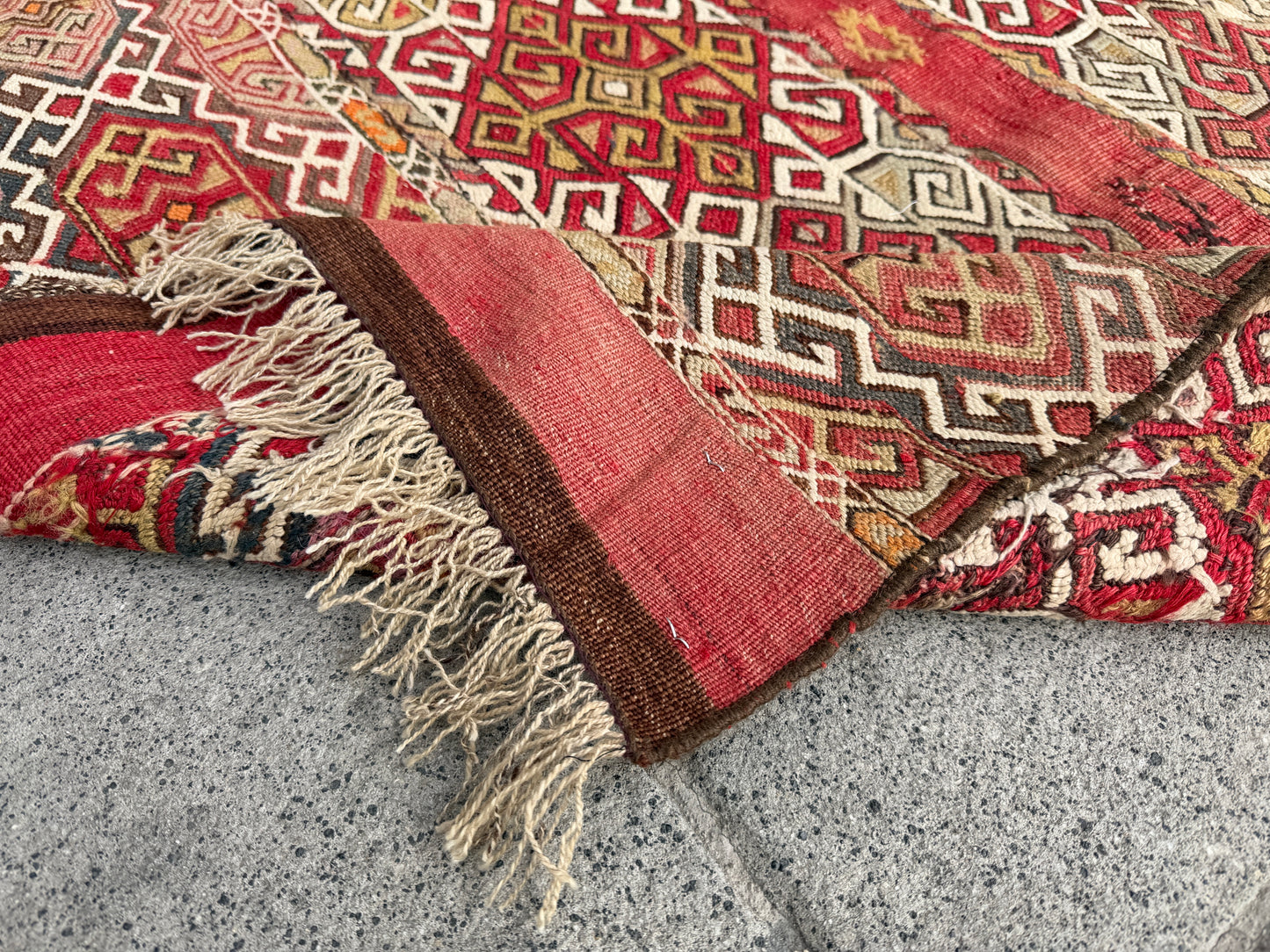 Vintage kilim 124x103cm