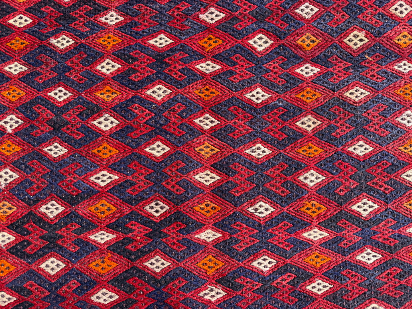 Vintage kilim 140x120cm