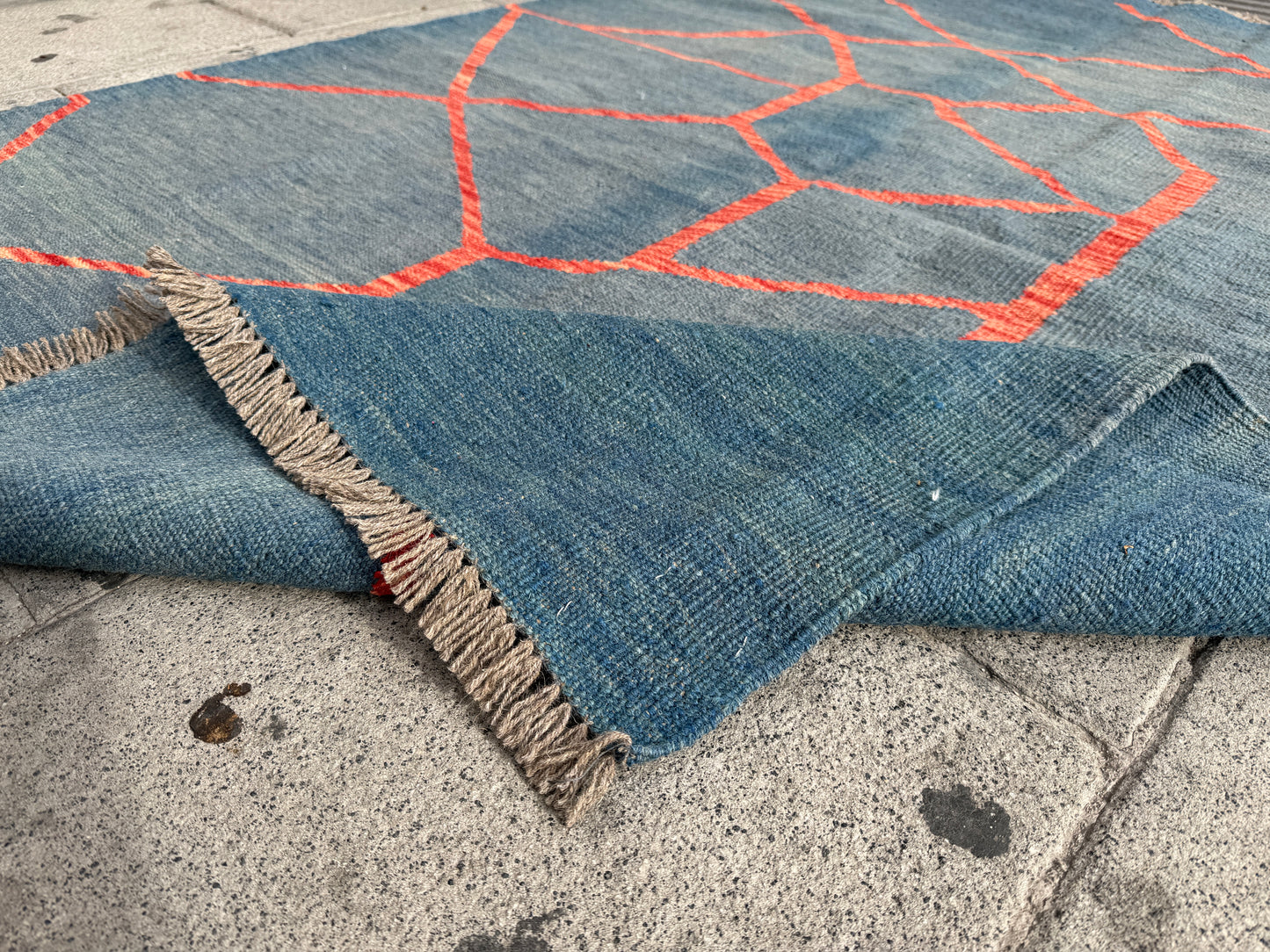 Contemporary design kilim 180x134cm