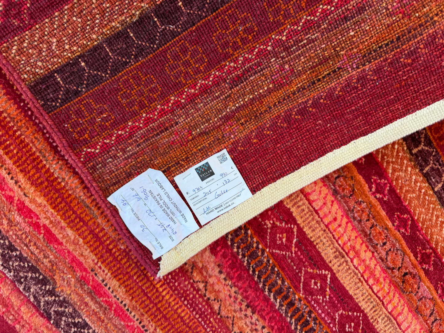 Gabbe rug 245x172cm